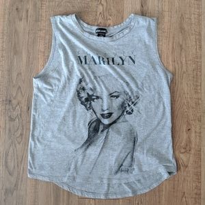 Wet Seal Marilyn forever shirt size L
